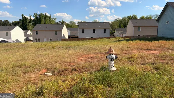 412 Foot Log Lane, Hogansville, GA 30230