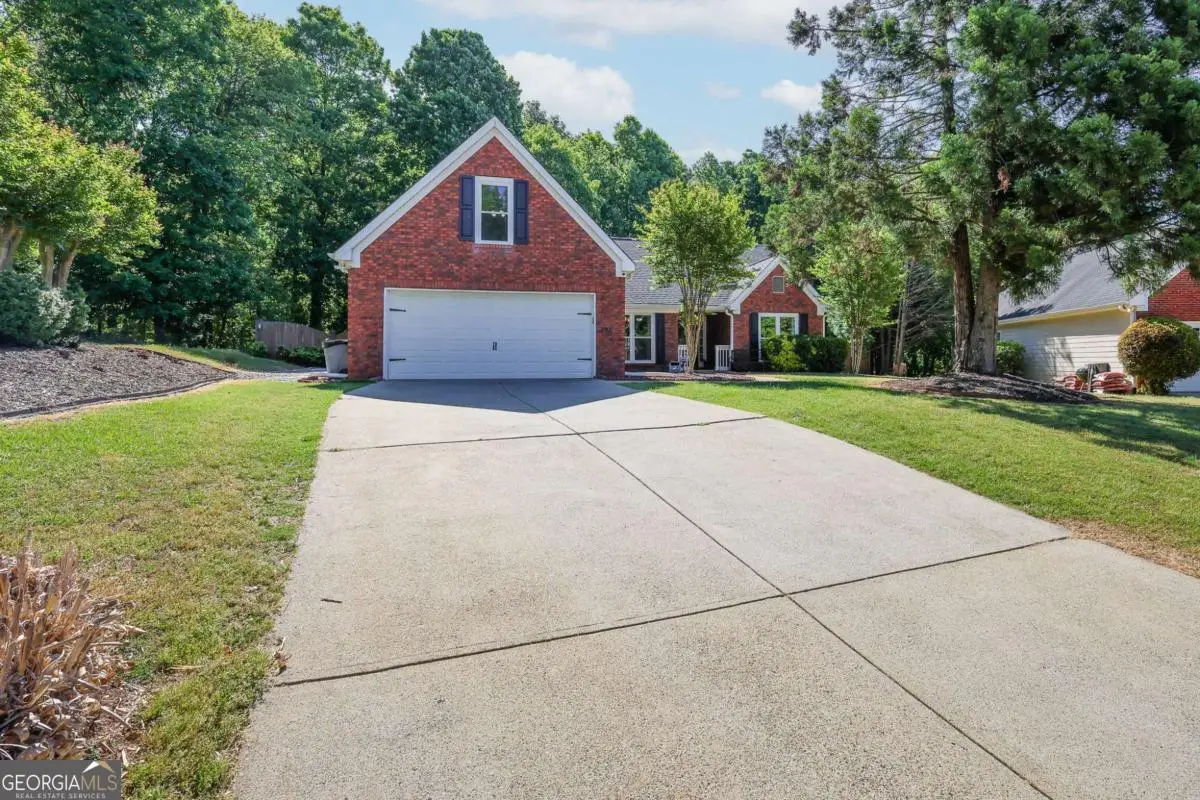 6337 Horizon Drive, Flowery Branch, GA 30542 - #1