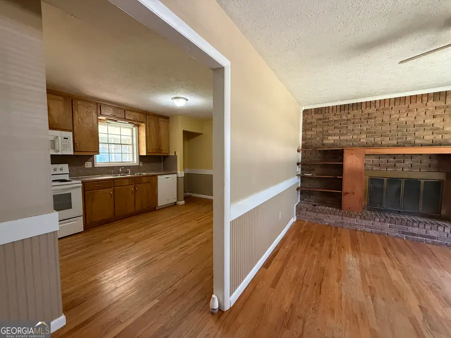 453 Lee Byrd Road, Loganville, GA 30052 - #2