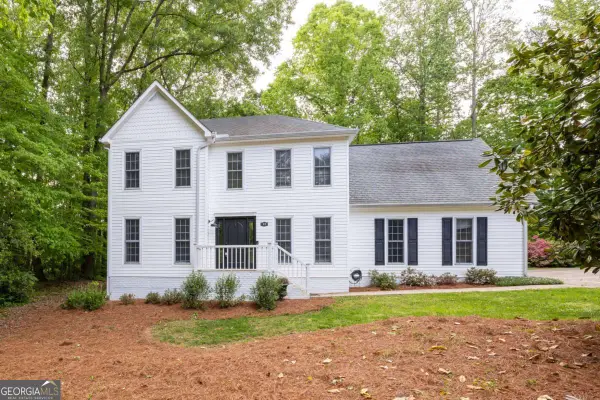 12 Indian Lake Court, Hiram, GA 30141