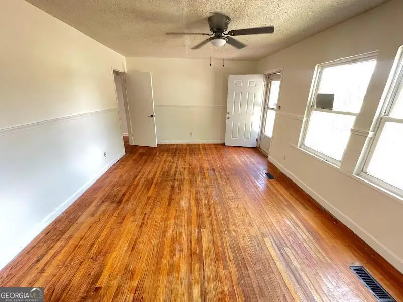 1702 W Highland Avenue, Albany, GA 31707 - #3