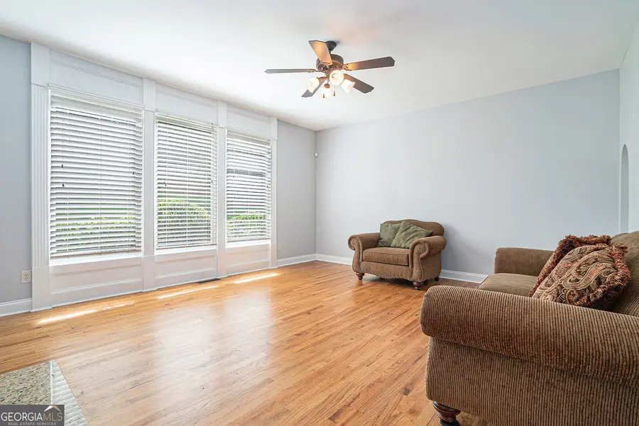 3641 Mountain Cove Road, Snellville, GA 30039 - #3