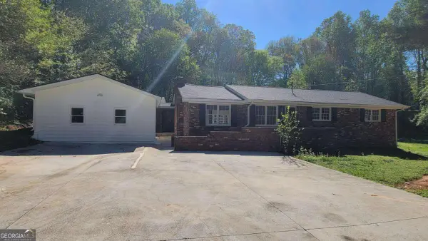 5686 Woodland Drive, Acworth, GA 30102