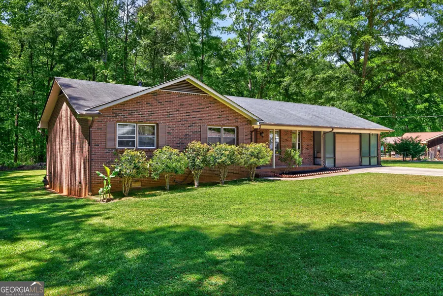 205 Dunwoody Circle, Griffin, GA 30223 - #2