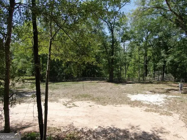 51 Coweta Road, Hoboken, GA 31542