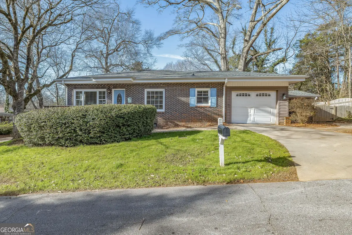 231 E Morgan Street, Clarkesville, GA 30523 - #1