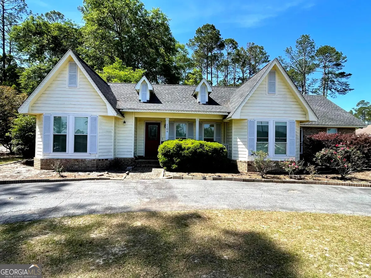 1104 Lakeview Drive, Blackshear, GA 31516 - #1