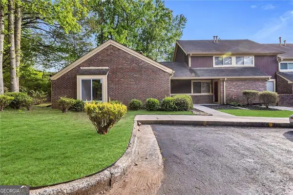 72 Country Place Court, Alpharetta, GA 30005