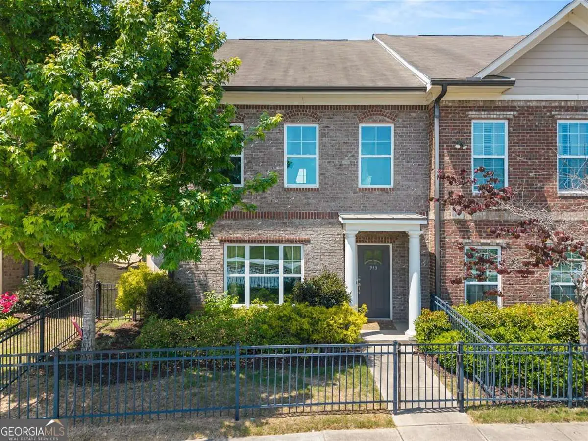 910 Westmoreland Circle Nw, Atlanta, GA 30318 - #1