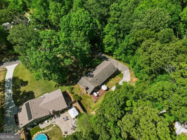 242 Lake Somerset Drive Nw, Marietta, GA 30064