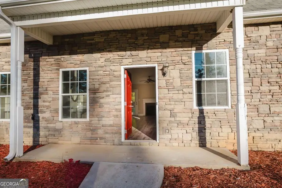 108 Bradley Circle, Barnesville, GA 30204 - #2