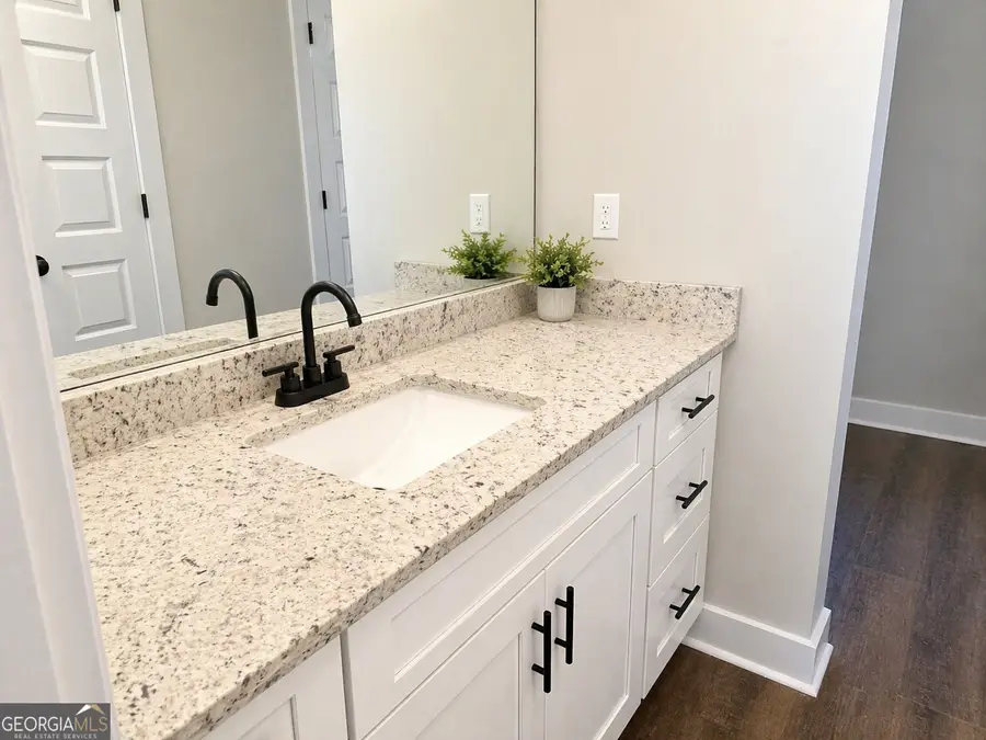 86 Colfax Street, Hartwell, GA 30643 - #3