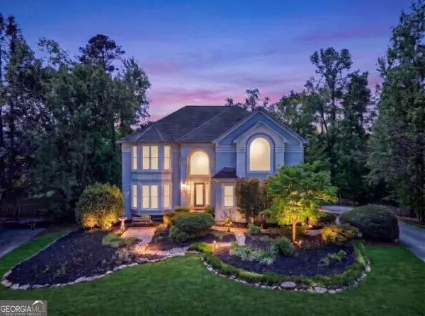 275 Deer Cliff Cove, Lawrenceville, GA 30043