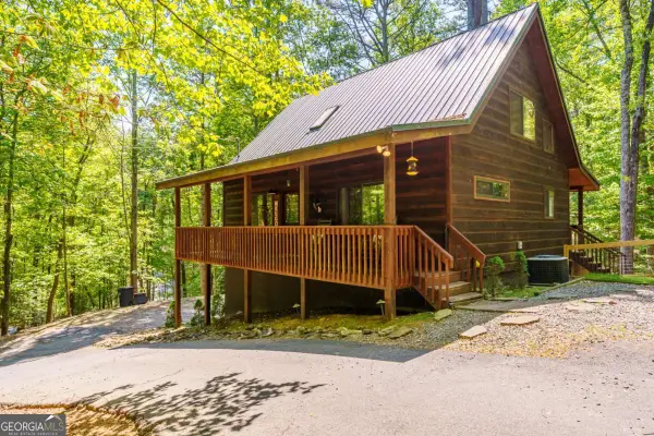 27 Bamby Lane, Ellijay, GA 30540