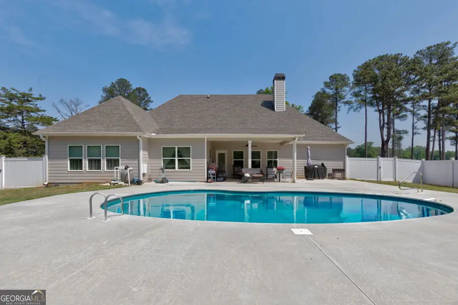 156 Lake Point Drive, Williamson, GA 30292 - #2