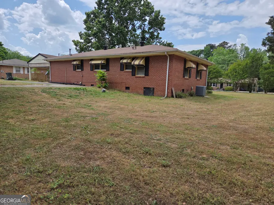 1050 White Street, Madison, GA 30650 - #3