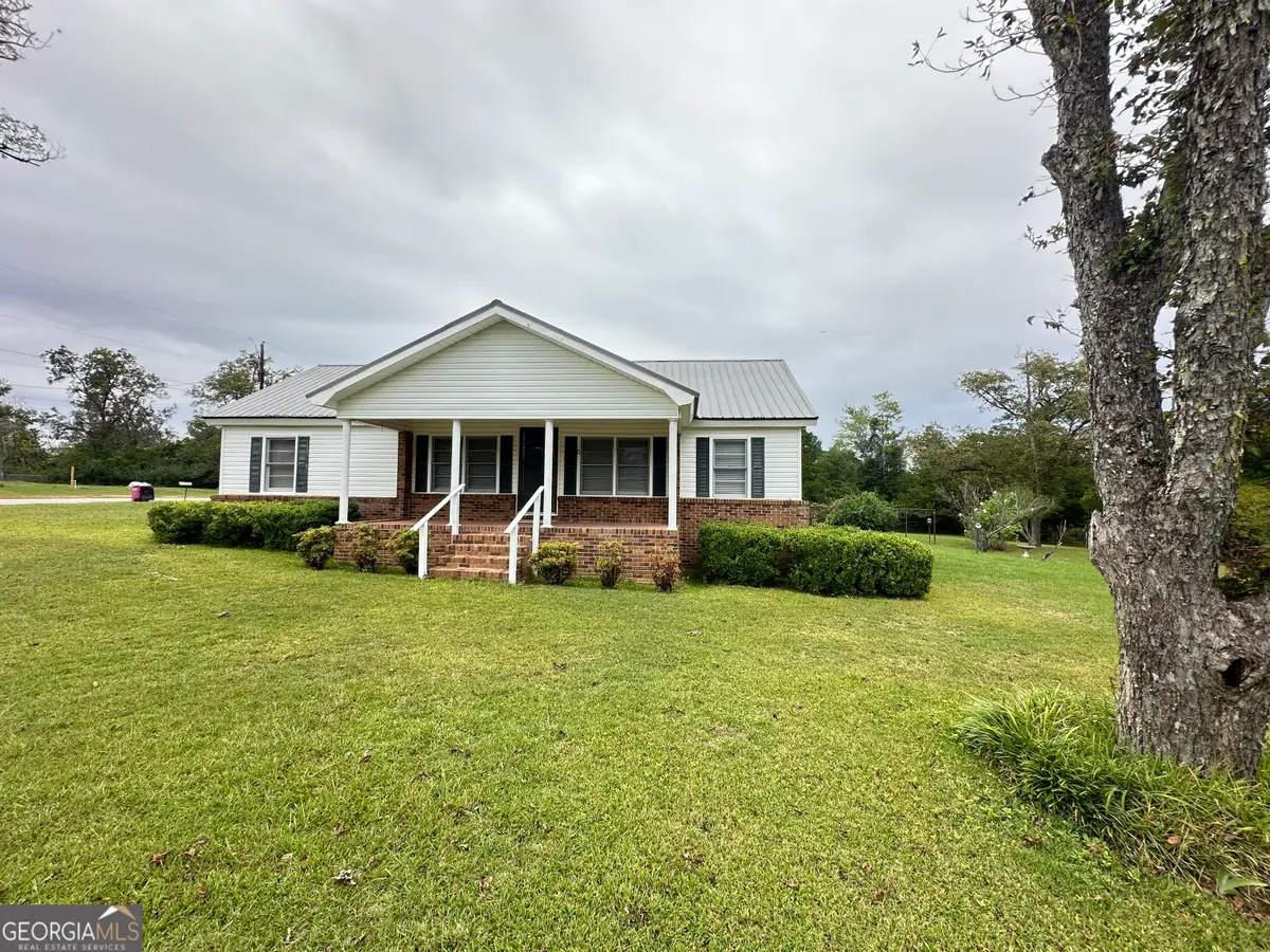 17 Second Street, McRae Helena, GA 31037 - #1