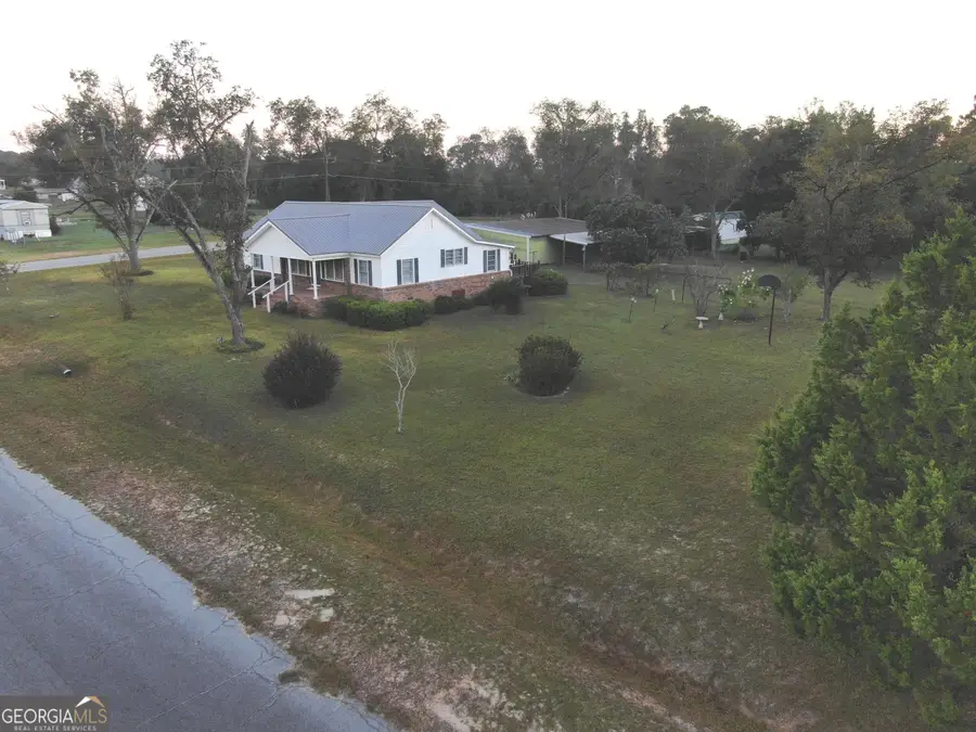 17 Second Street, McRae Helena, GA 31037 - #3