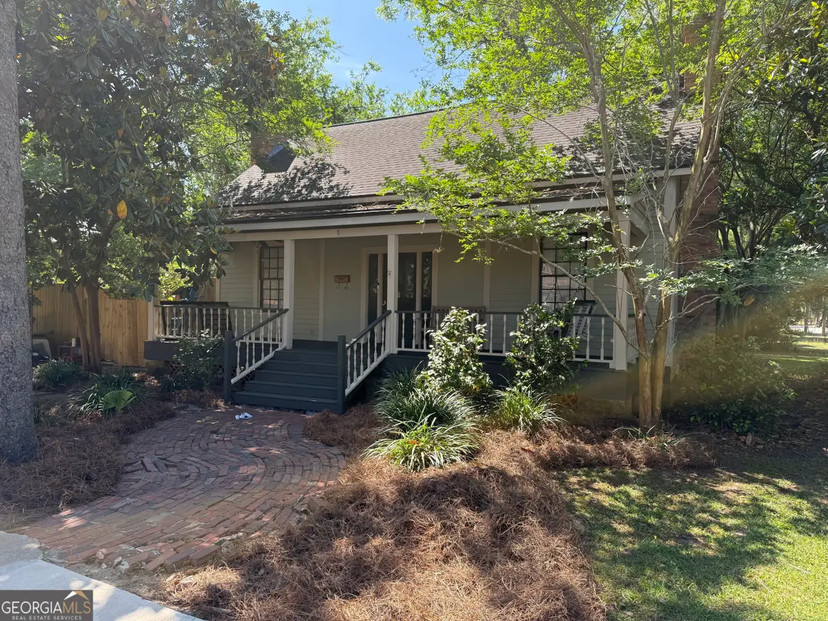 417 Central Place, Valdosta, GA 31601 - #1