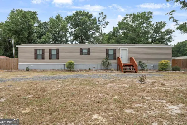 98 Compass Road, Jesup, GA 31545