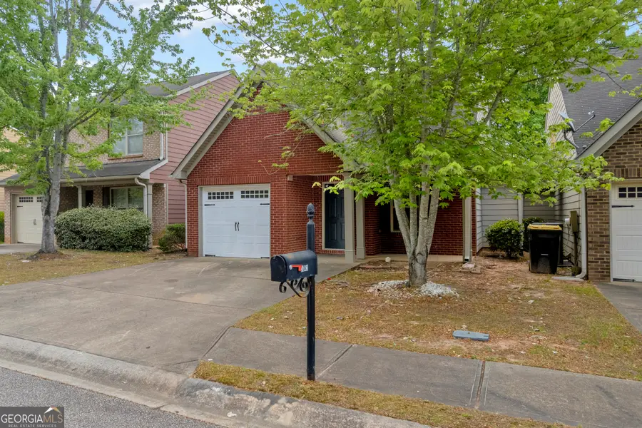 3042 Broadleaf Trail, Fairburn, GA 30213 - #3