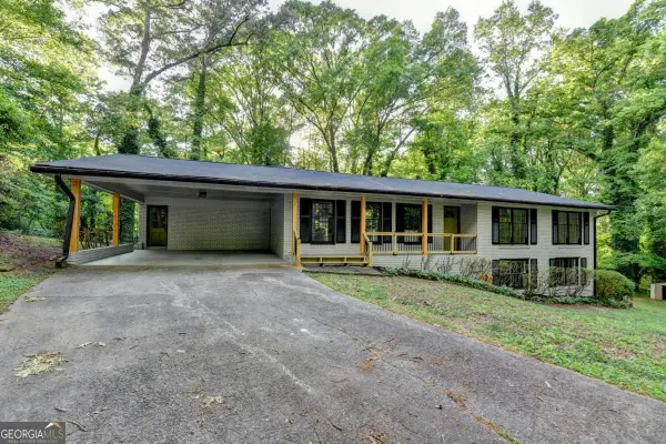 1300 Lavista Drive Sw, Mableton, GA 30126