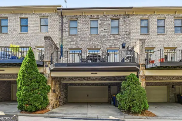 3668 Brookhaven Manor Crossing Ne, Atlanta, GA 30319