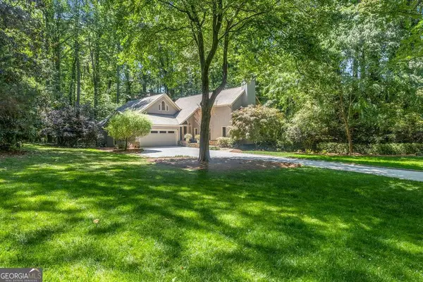 1061 Winding Branch Circle, Dunwoody, GA 30338