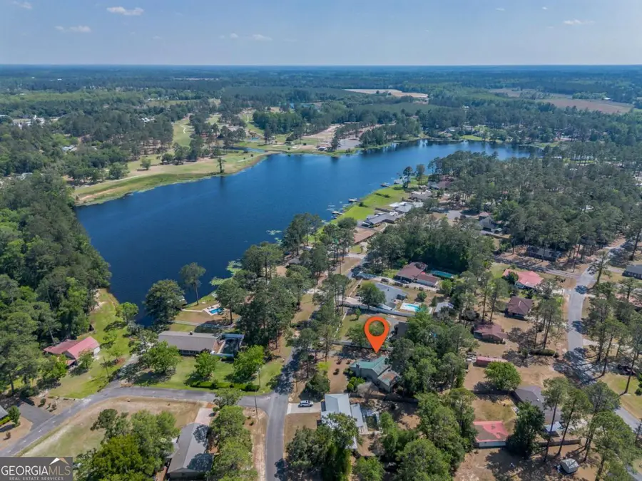 930 Lakeview Drive, Blackshear, GA 31516 - #2