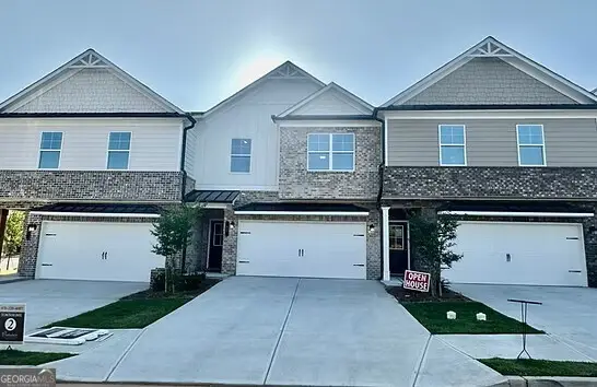 15 Creekside Commons Drive, Hoschton, GA 30548