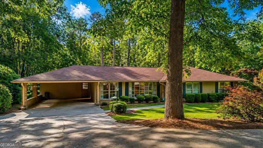 360 Barkshire Lane, Roswell, GA 30076 - #2