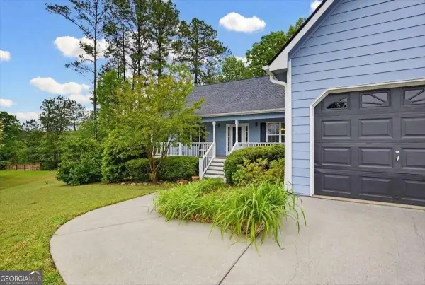 108 Misty Oak Lane, Dallas, GA 30132