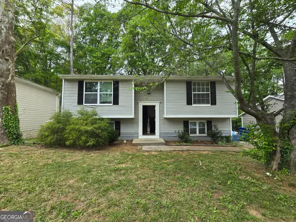 2075 Countydown Lane, Stone Mountain, GA 30088