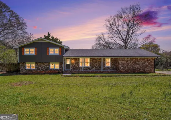 8832 Twin Oaks Drive, Jonesboro, GA 30236
