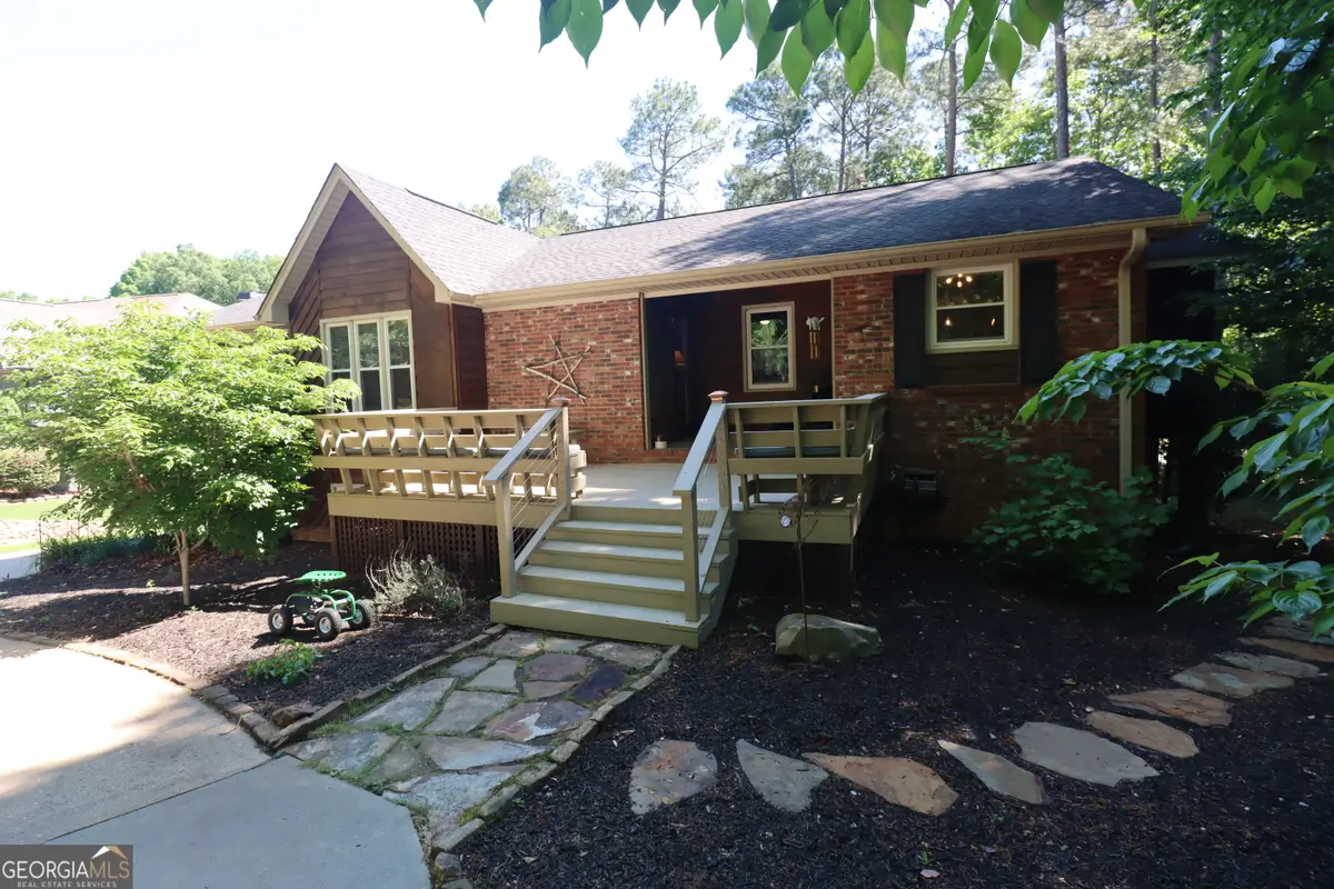 674 Ridgewood Drive, Hartwell, GA 30643 - #1