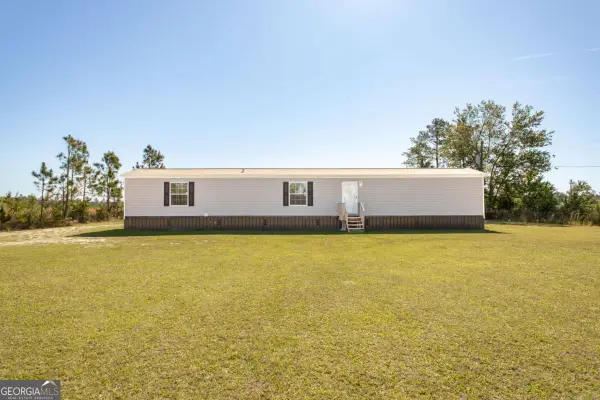 4121 Manor Millwood Road S, Waycross, GA 31503