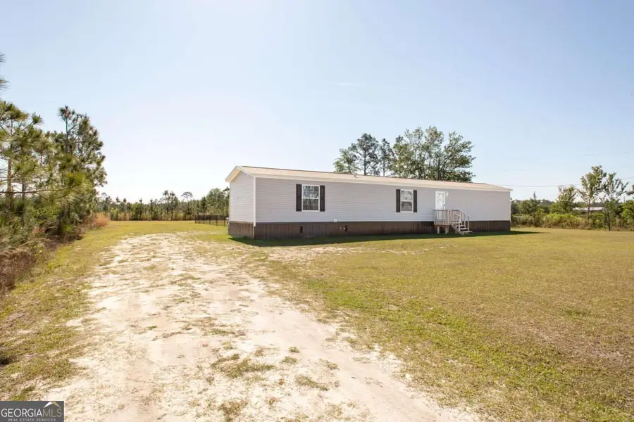 4121 Manor Millwood Road S, Waycross, GA 31503 - #2