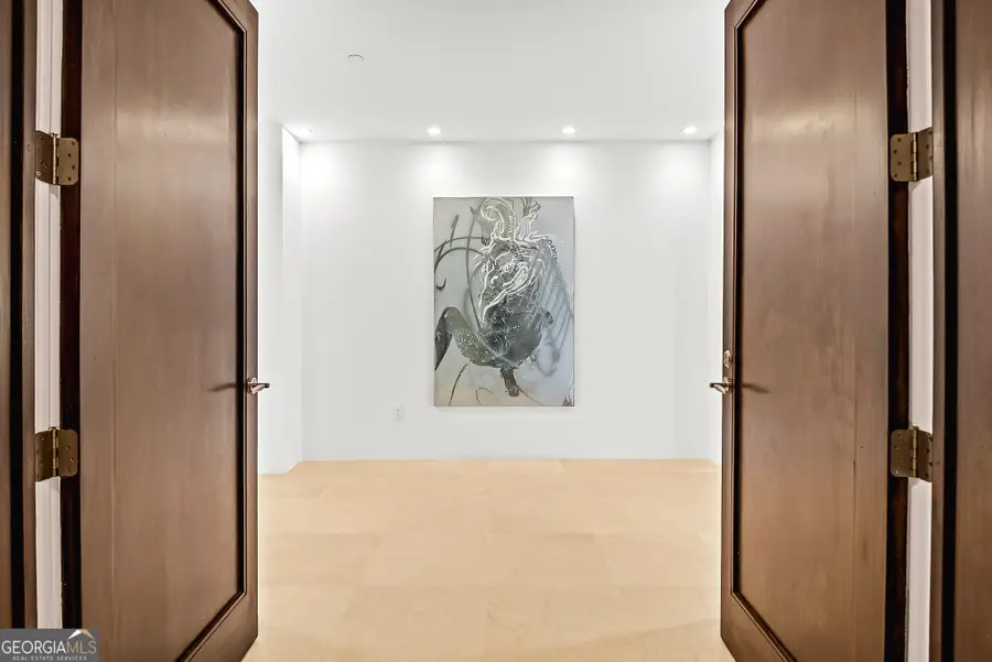 2881 Peachtree Road Ne #2304, Atlanta, GA 30305 - #2