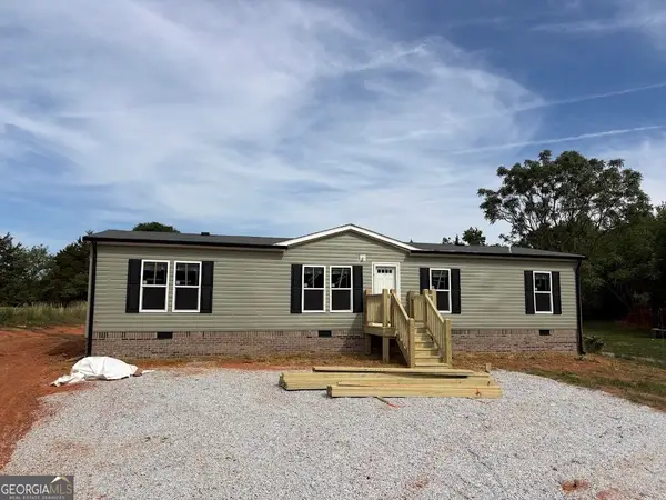 419 Green Meadows Drive, Hartwell, GA 30643