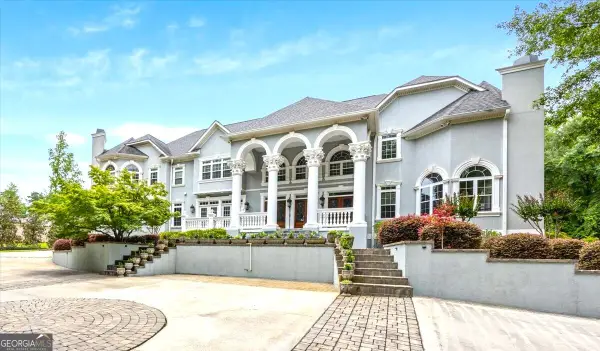 311 North Rivoli Farms Drive, Macon, GA 31210