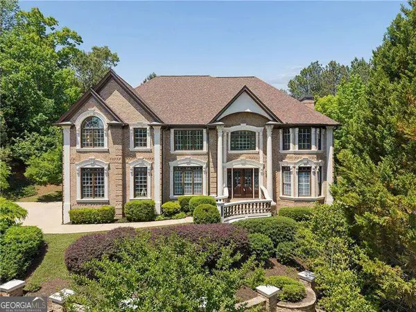 8585 Royal Troon Drive, Duluth, GA 30097