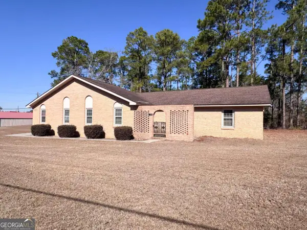 564 W Oglethorpe Avenue, Lyons, GA 30436