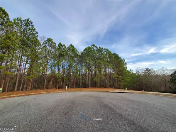 7731 Windswept Way, Douglasville, GA 30135
