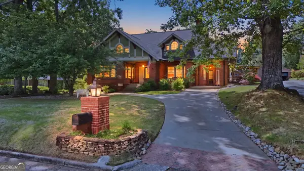 760 E Tugalo Street, Toccoa, GA 30577