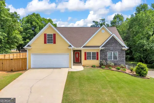 155 Hidden Falls Drive, Hull, GA 30646