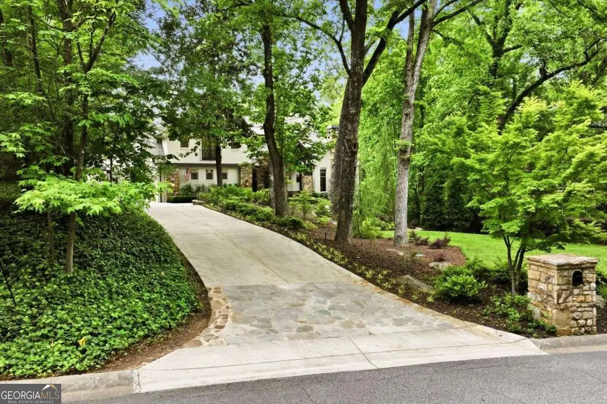625 W Northway Lane, Sandy Springs, GA 30342 - #1