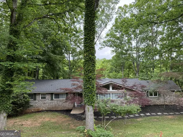 3327 Hickory Point, Gainesville, GA 30506