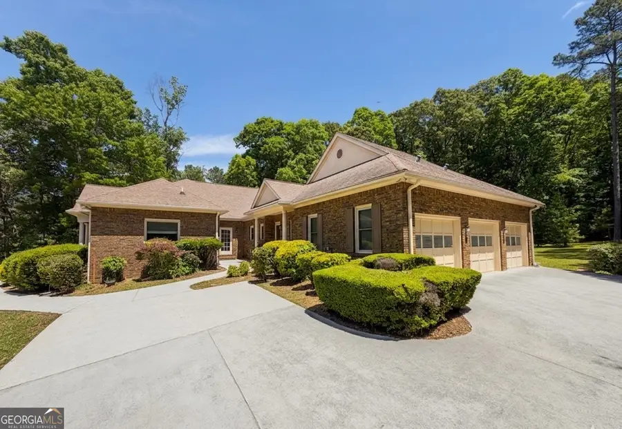 220 North Drive, Fayetteville, GA 30214 - #3