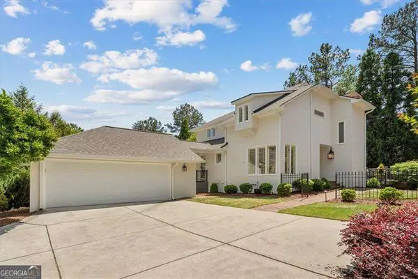 2585 Links End, Roswell, GA 30076