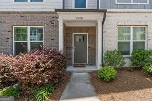 1628 Venture Point Way, Decatur, GA 30032